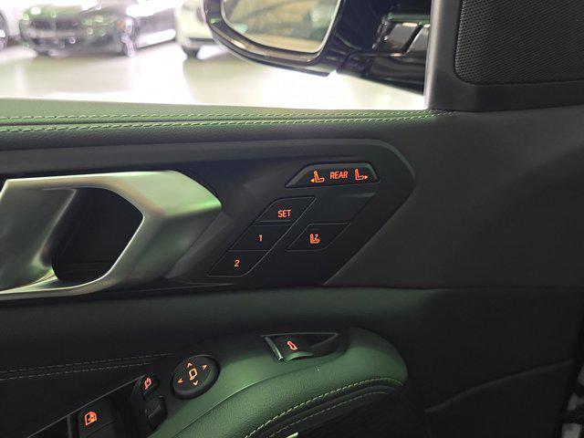 Photo of 2026 Black Sapphire Metallic BMW X7