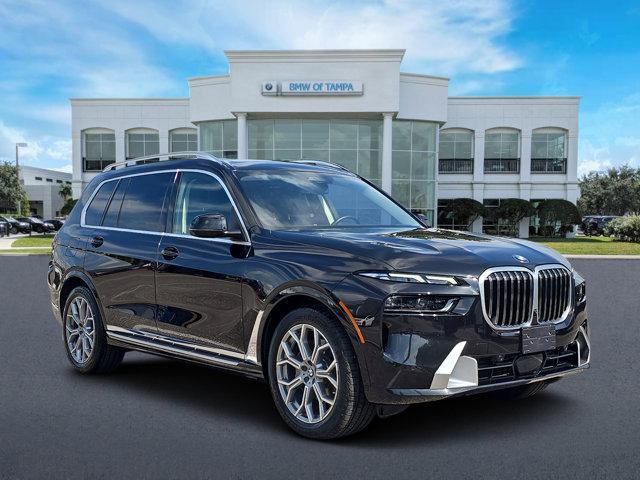 Photo of 2024 Black Sapphire Metallic BMW X7
