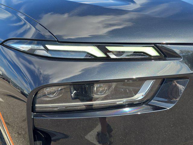 Photo of 2024 Black Sapphire Metallic BMW X7