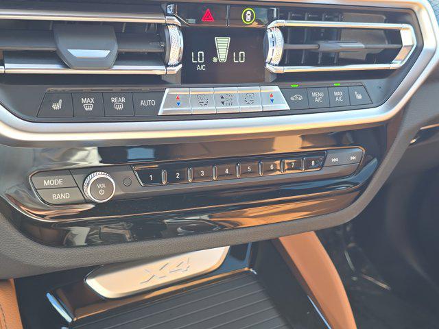 Photo of 2025 Alpine White BMW X4