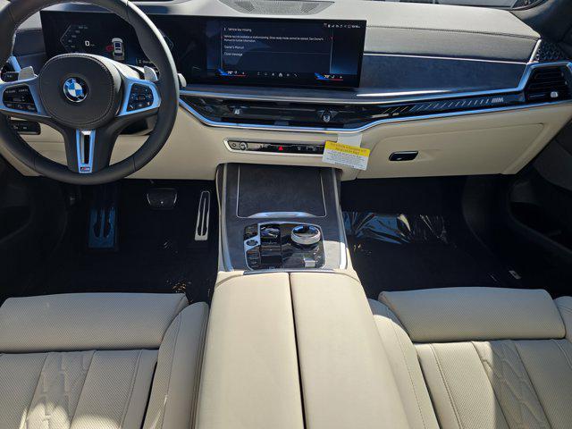 Photo of 2026 Alpine White BMW X7