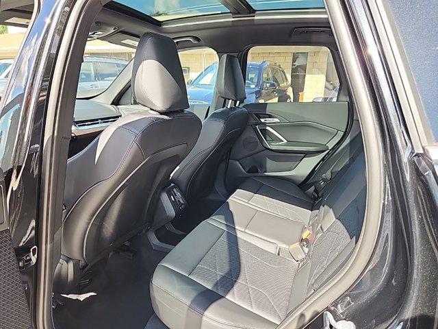 Photo of 2025 Black Sapphire Metallic BMW X1