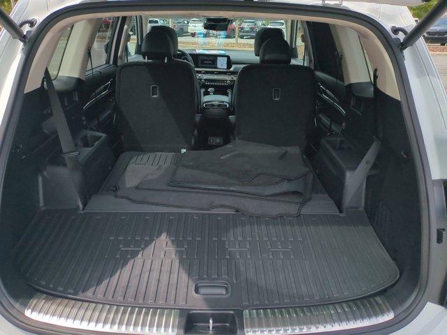 Photo of 2025 Glacial White Pearl Kia Telluride