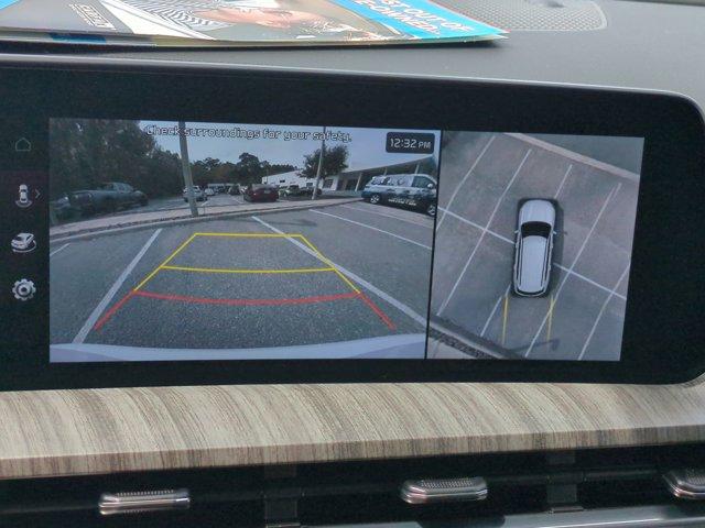 Photo of 2025 Glacial White Pearl Kia Telluride