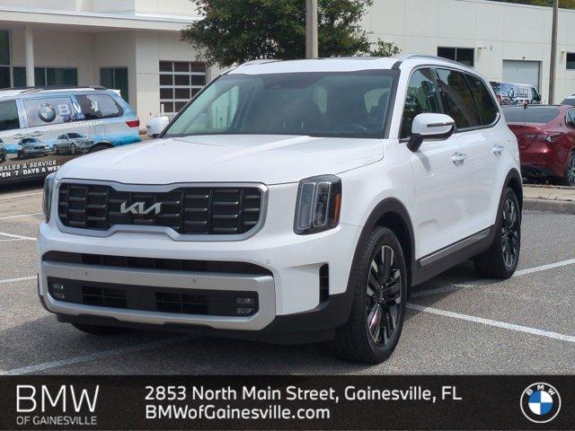 Photo of 2025 Glacial White Pearl Kia Telluride