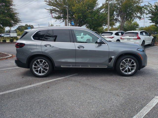 Photo of 2024 Gray Metallic BMW X5