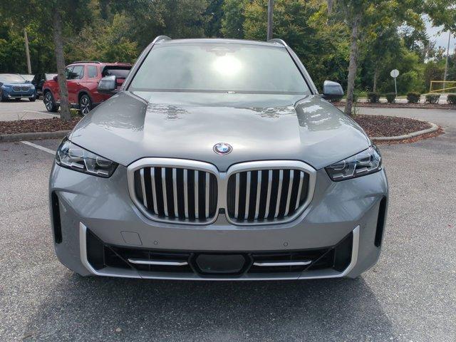 Photo of 2024 Gray Metallic BMW X5
