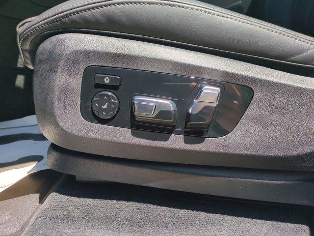 Photo of 2026 Mineral White Metallic BMW X5