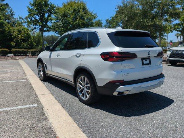 Photo of 2026 Mineral White Metallic BMW X5