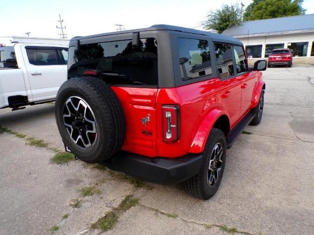 Photo of 2022 RACE RED Ford Bronco