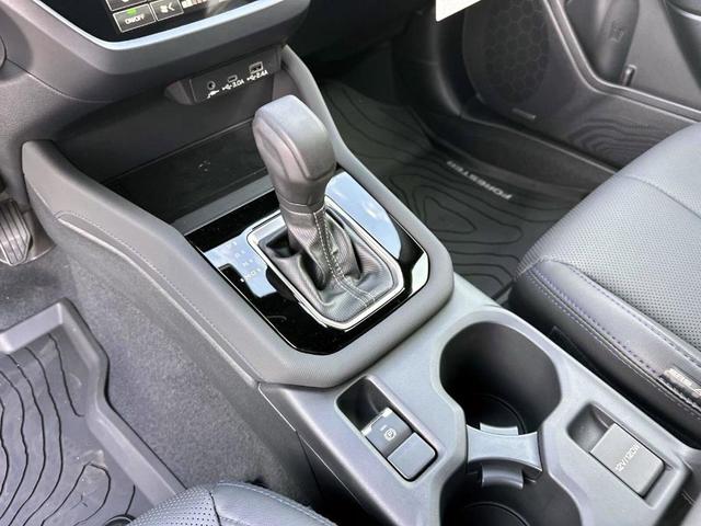 Photo of 2025 Crystal White Pearl Subaru Forester