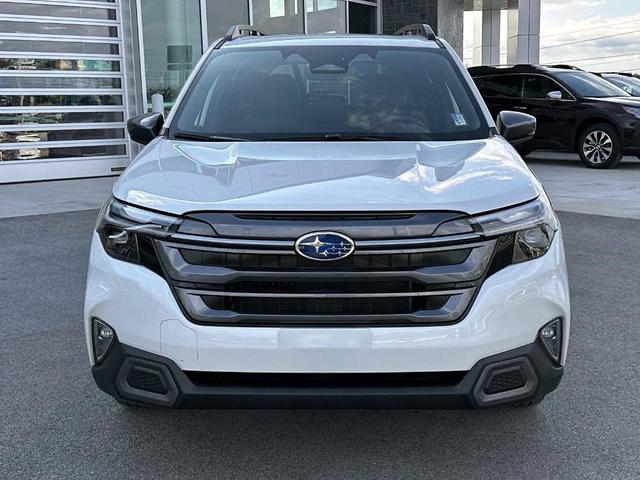 Photo of 2025 Crystal White Pearl Subaru Forester