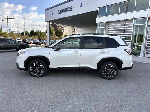 Photo of 2025 Crystal White Pearl Subaru Forester
