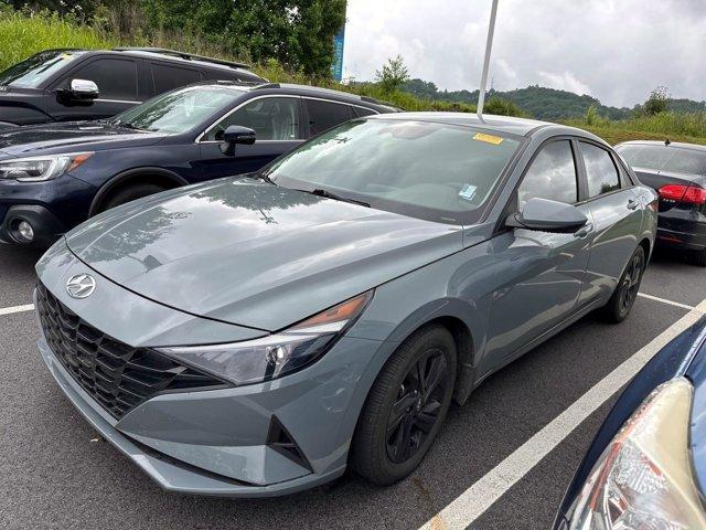 2022 Hyundai Elantra Hev