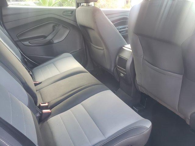 Photo of 2017 White Ford Escape
