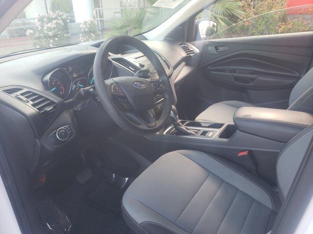 Photo of 2017 White Ford Escape