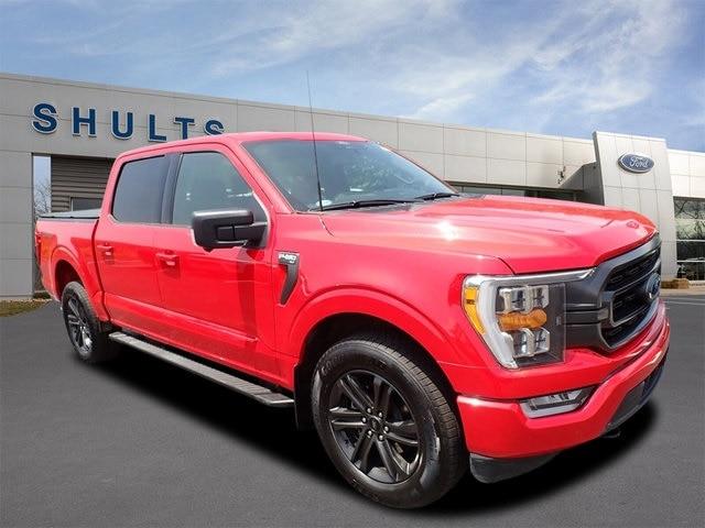 Photo of 2022 RACE RED Ford F-150