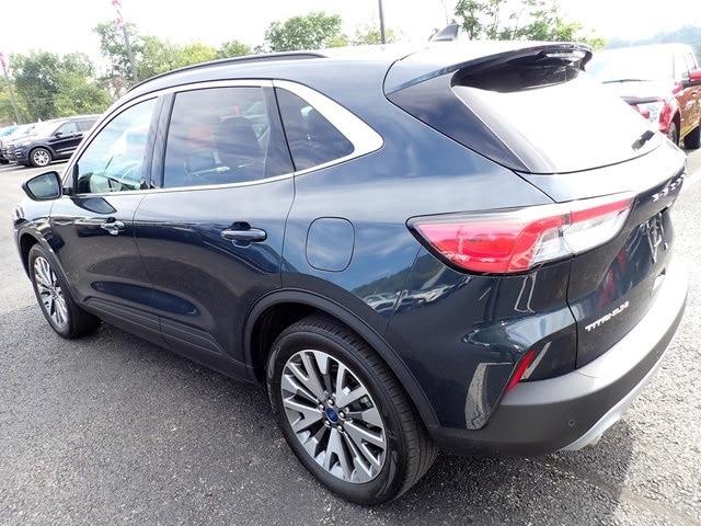 Photo of 2022 STONE BLUE METALLIC Ford Escape