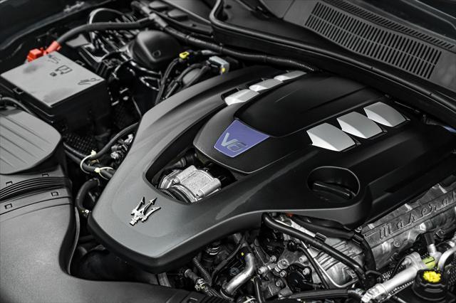Photo of 2019 Black Maserati Ghibli