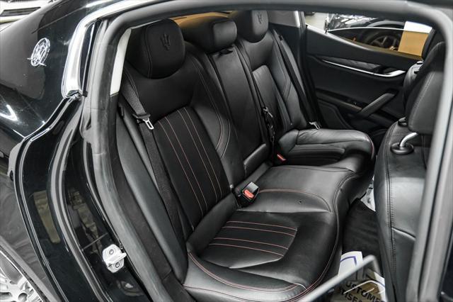 Photo of 2019 Black Maserati Ghibli