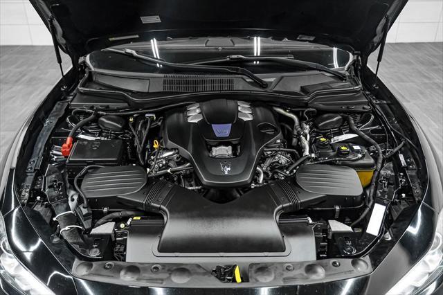 Photo of 2019 Black Maserati Ghibli