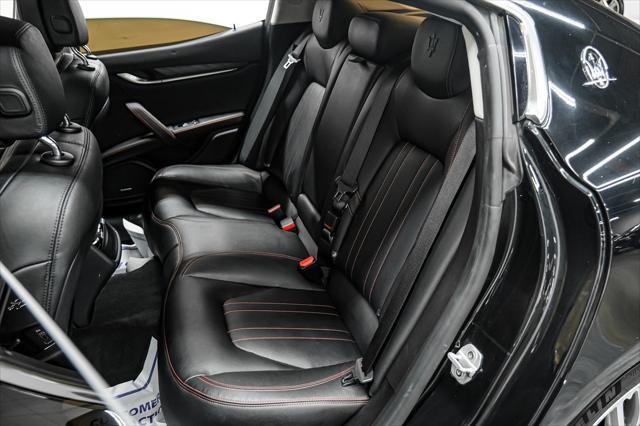 Photo of 2019 Black Maserati Ghibli