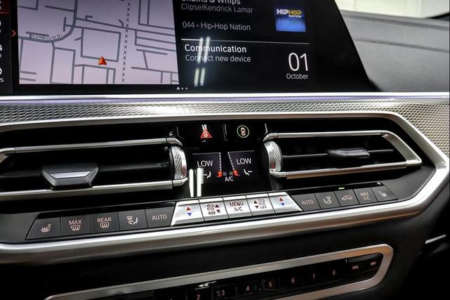 Photo of 2021 Carbon Black Metallic BMW X6