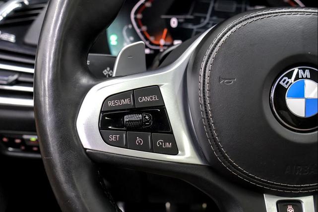 Photo of 2021 Carbon Black Metallic BMW X6