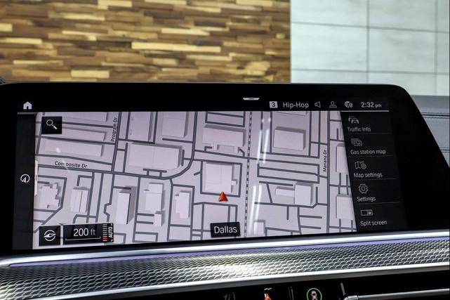Photo of 2021 Carbon Black Metallic BMW X6