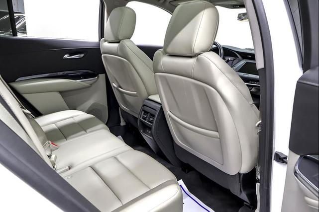Photo of 2020 Crystal White Tricoat Cadillac XT4