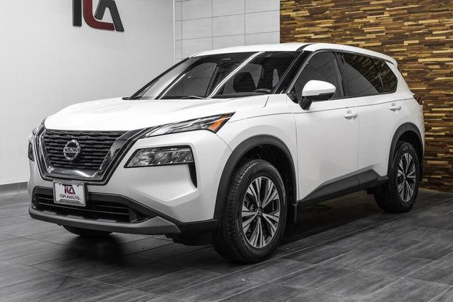 Photo of 2021 Pearl White Tricoat Nissan Rogue