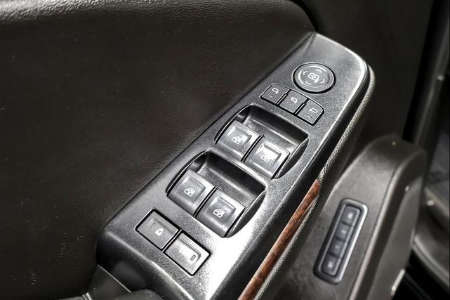 Photo of 2019 Onyx Black GMC Yukon