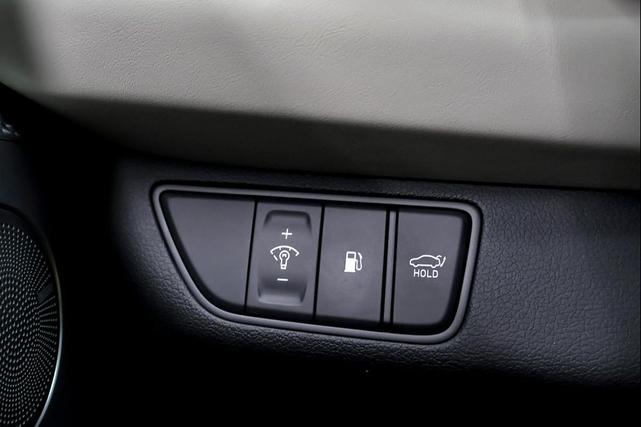 Photo of 2023 Verbier White Genesis G70