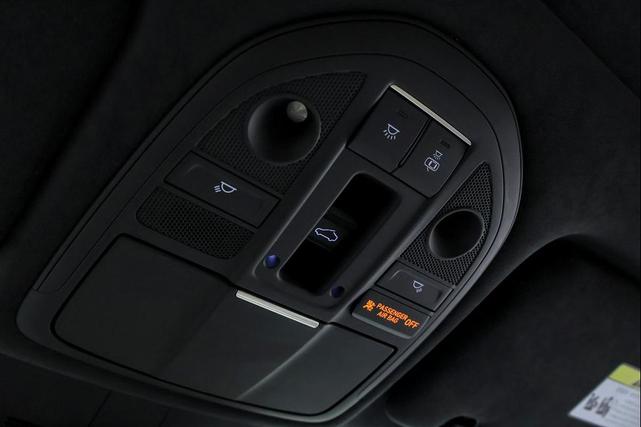 Photo of 2023 Verbier White Genesis G70