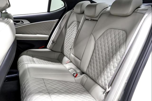 Photo of 2023 Verbier White Genesis G70