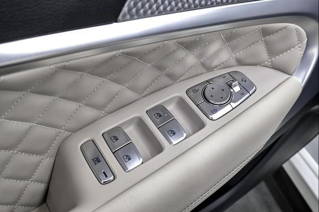 Photo of 2023 Verbier White Genesis G70
