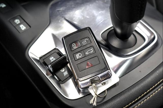 Photo of 2019 Santorini Black Metallic Jaguar E-PACE
