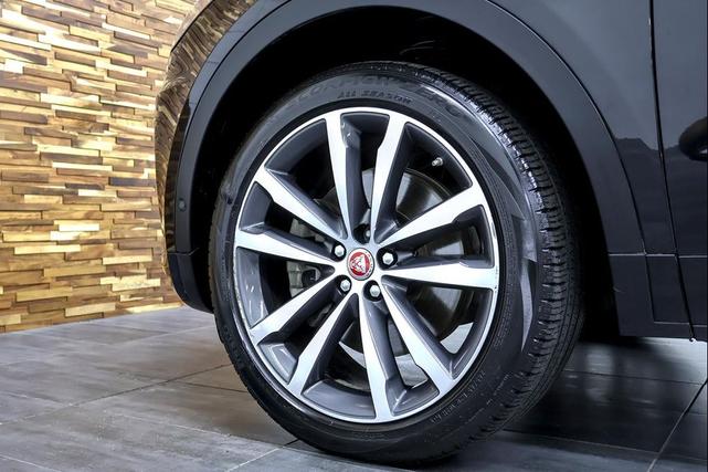 Photo of 2019 Santorini Black Metallic Jaguar E-PACE