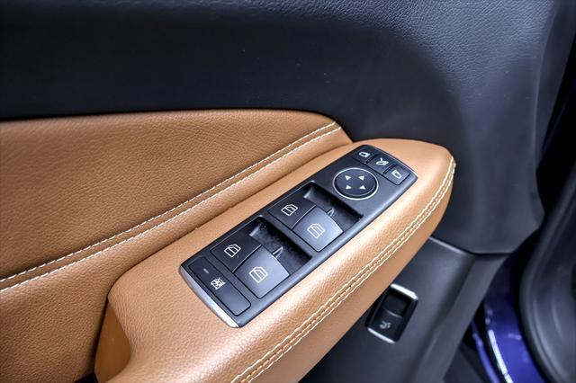 Photo of 2017 Brilliant Blue Metallic Mercedes-Benz GLS 450