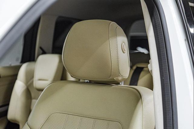 Photo of 2019 Polar White Mercedes-Benz GLS 450
