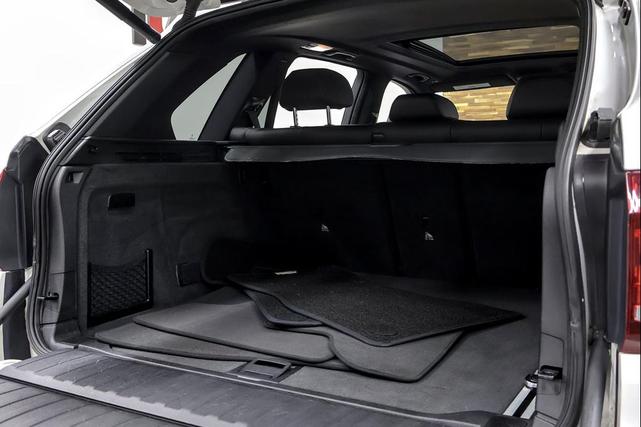 Photo of 2018 Mineral White Metallic BMW X5