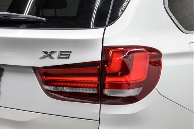 Photo of 2018 Mineral White Metallic BMW X5
