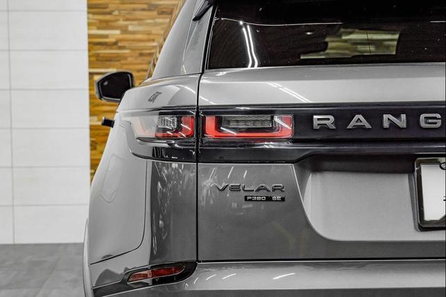 Photo of 2018 Gray Land Rover Range Rover Velar