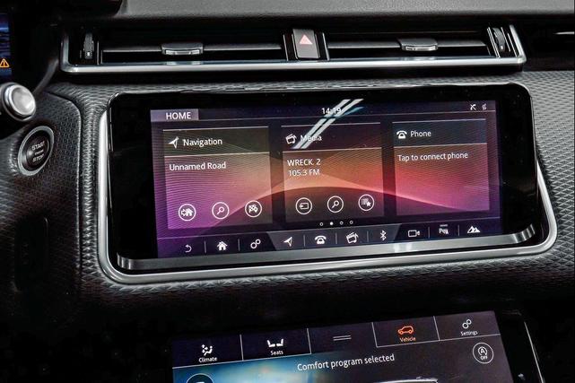 Photo of 2018 Gray Land Rover Range Rover Velar