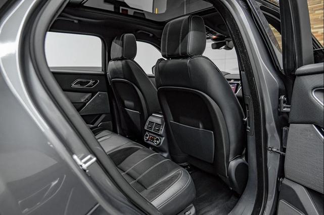 Photo of 2018 Gray Land Rover Range Rover Velar