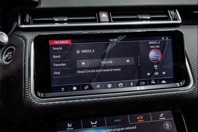 Photo of 2018 Gray Land Rover Range Rover Velar