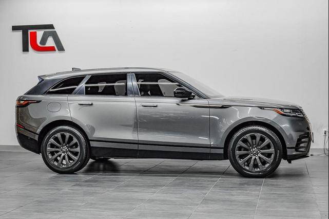 Photo of 2018 Gray Land Rover Range Rover Velar