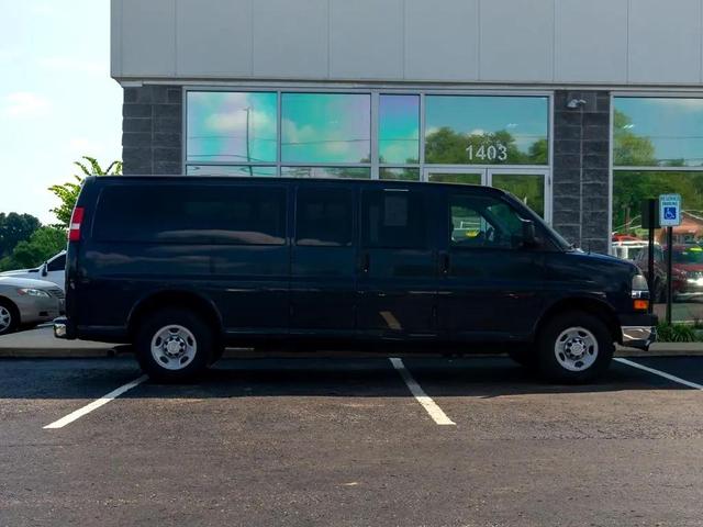 Photo of 2013 Dark Blue Metallic Chevrolet Express 3500