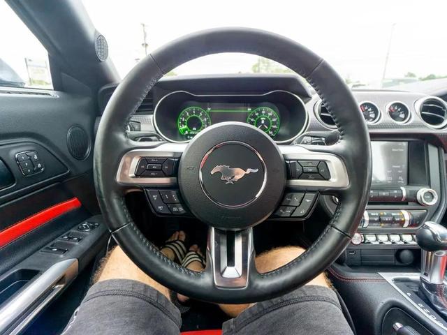 Photo of 2018 Shadow Black Ford Mustang