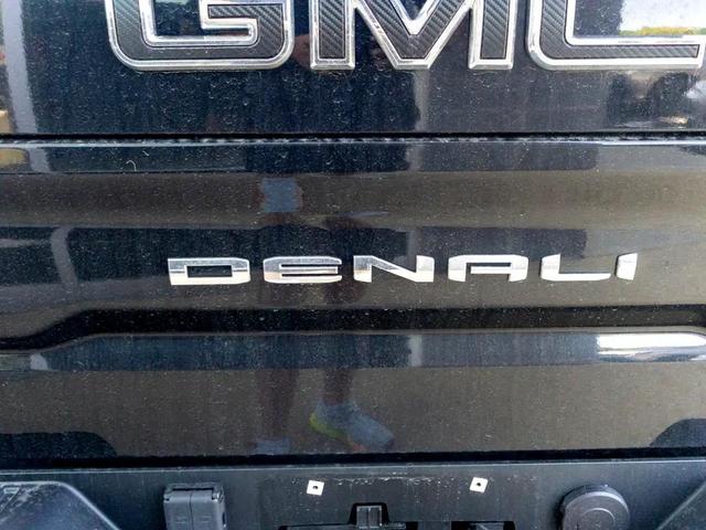 Photo of 2020 Black GMC Sierra 1500